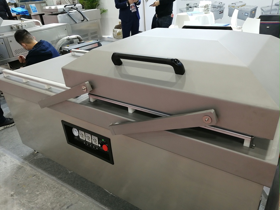 歐拓手輪廠家專業(yè)制造管狀拉手，內(nèi)波手輪,背波紋手輪,橢圓拉手,膠木拉手,方形拉手